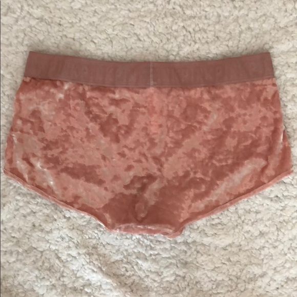 Boyshort Velvet Underwear - Picture 4 of 5
